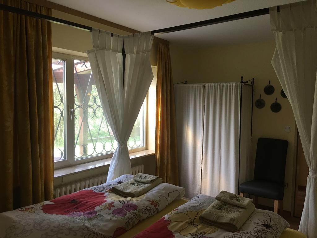 Large Wuerzburg Apartment Экстерьер фото